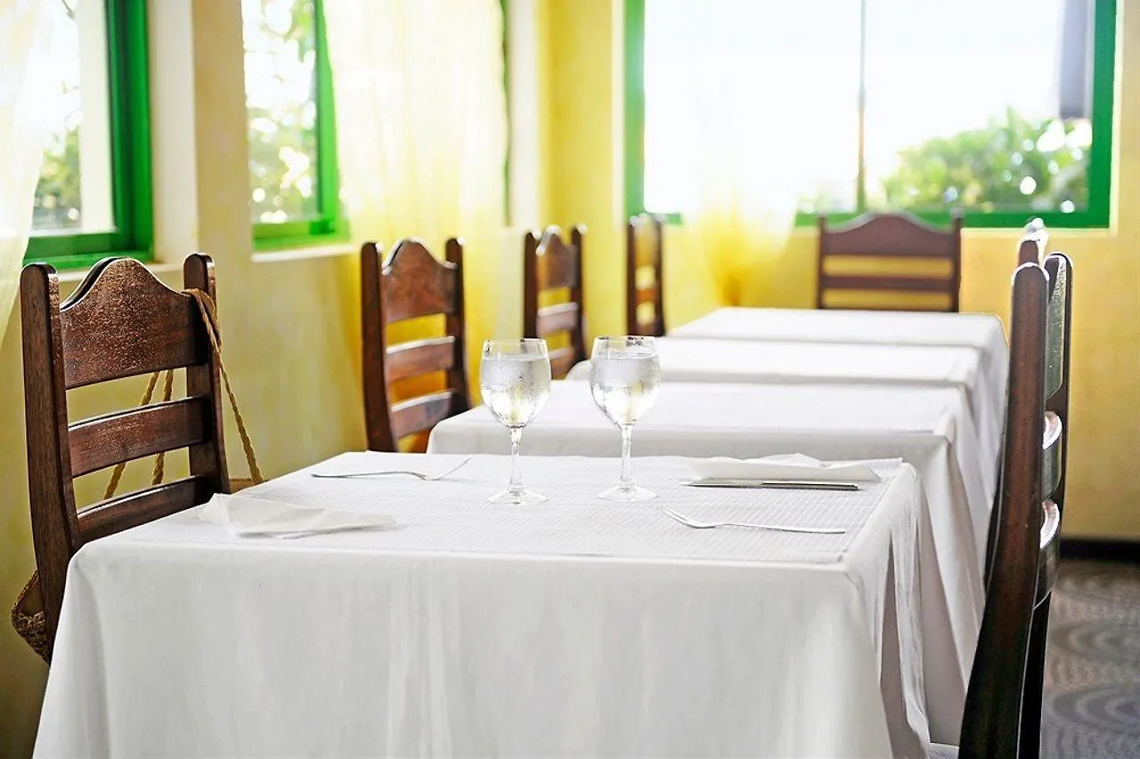 Hotel Nha Terra Santa Maria