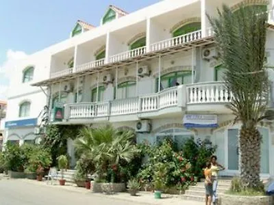 Hotel Nha Terra Santa Maria 2*,